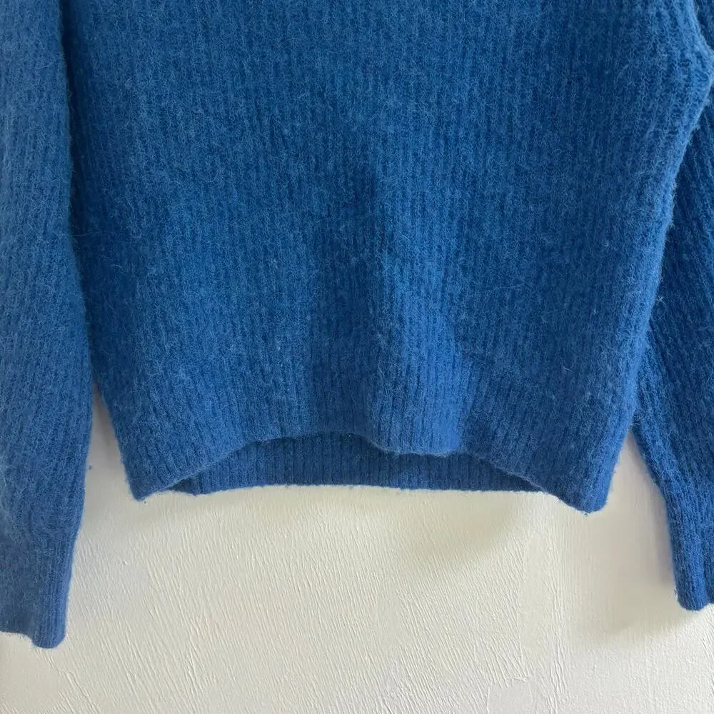 Everlane Alpaca Blend Crew Neck Sweater S Blue Fuzzy Knit Pullover Merino Wool
